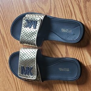 Michael kors adjustable sandals size 8.5 gold/black
